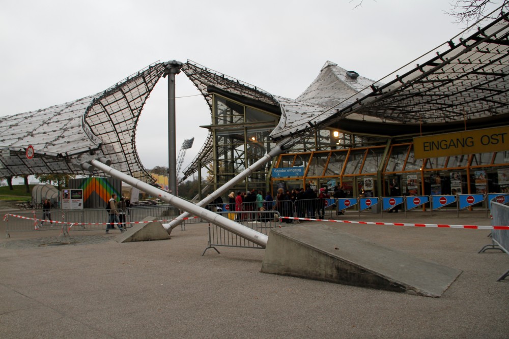 Cubierta para las principales instalaciones deportivas en el Olympiapark de Munich