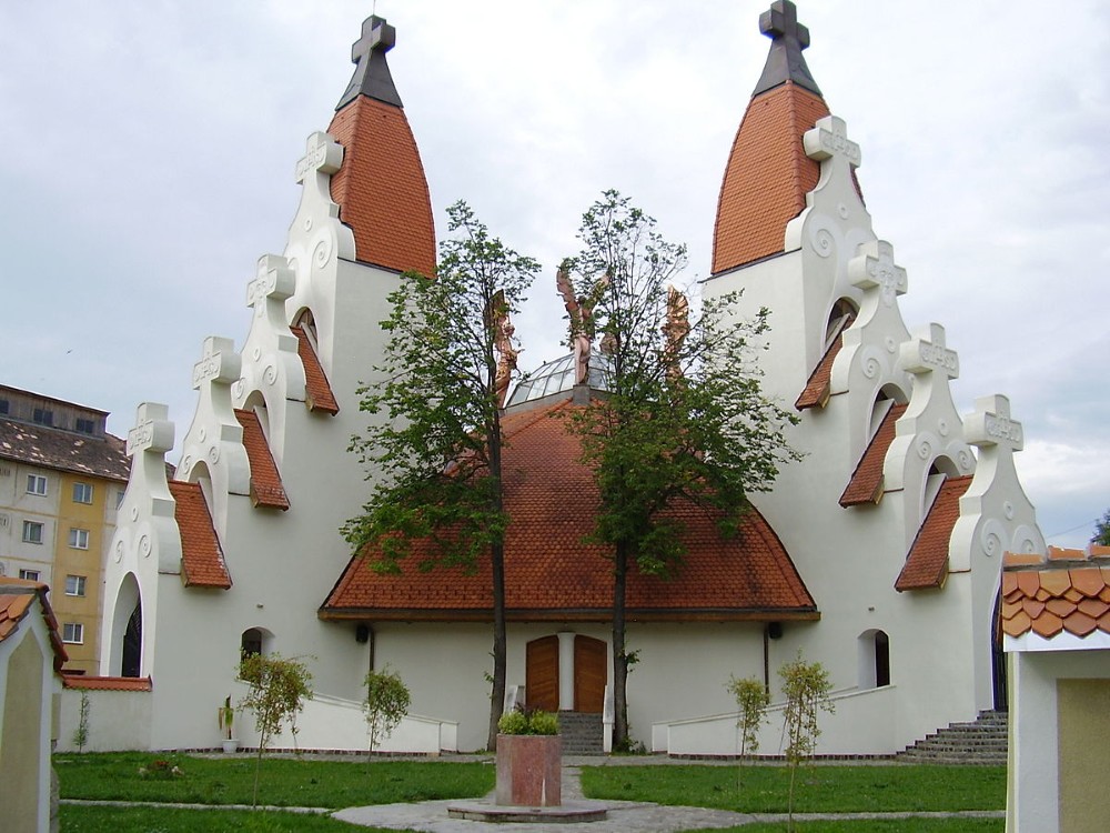 Iglesia Católica (Biserica Mileniului)