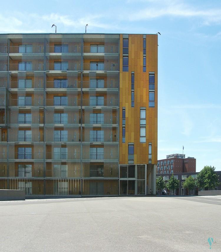 Edificio y apartamentos Breda Carré