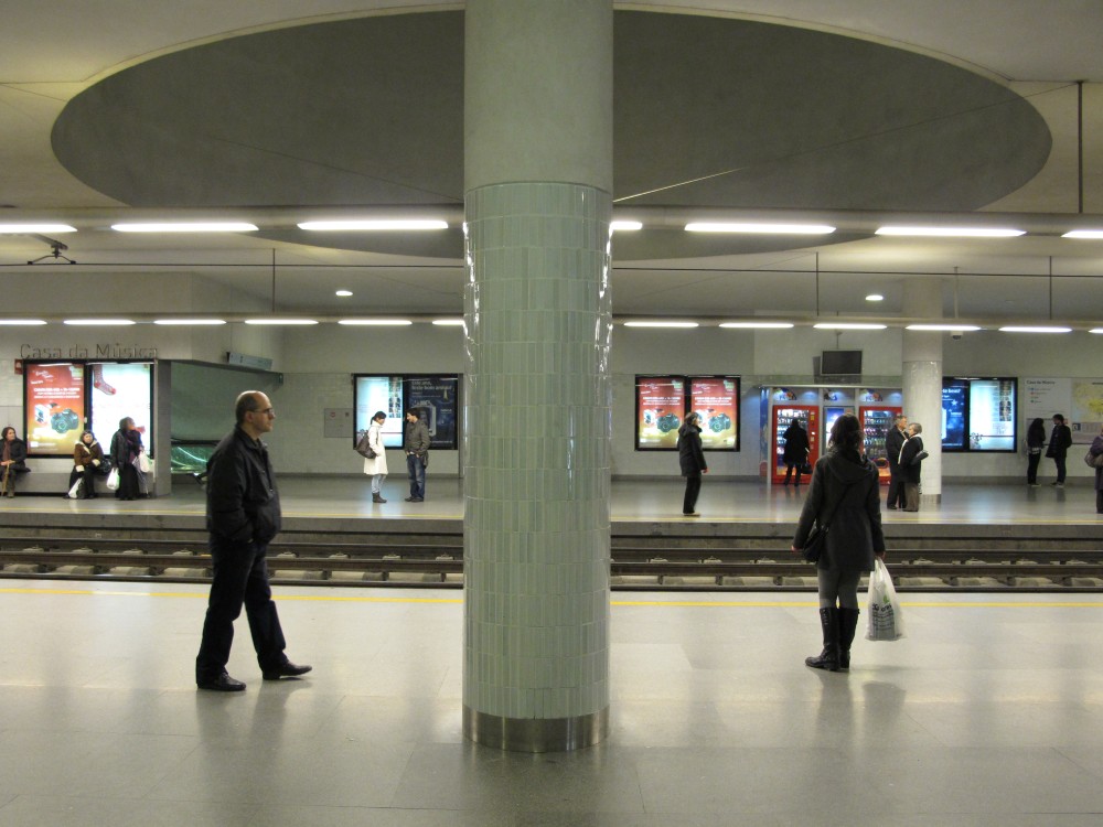 Metro de Oporto (Estación de Casa do Música)