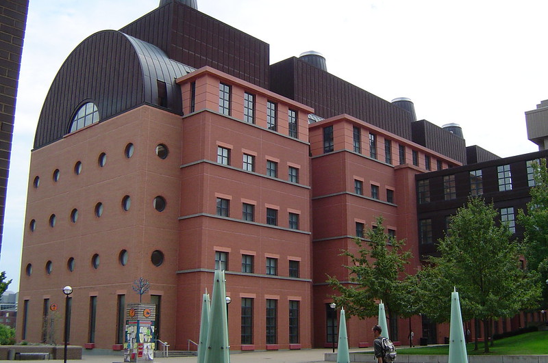 Escuela de ingeniería de la Universidad de Cincinnati y centro de ingeniería