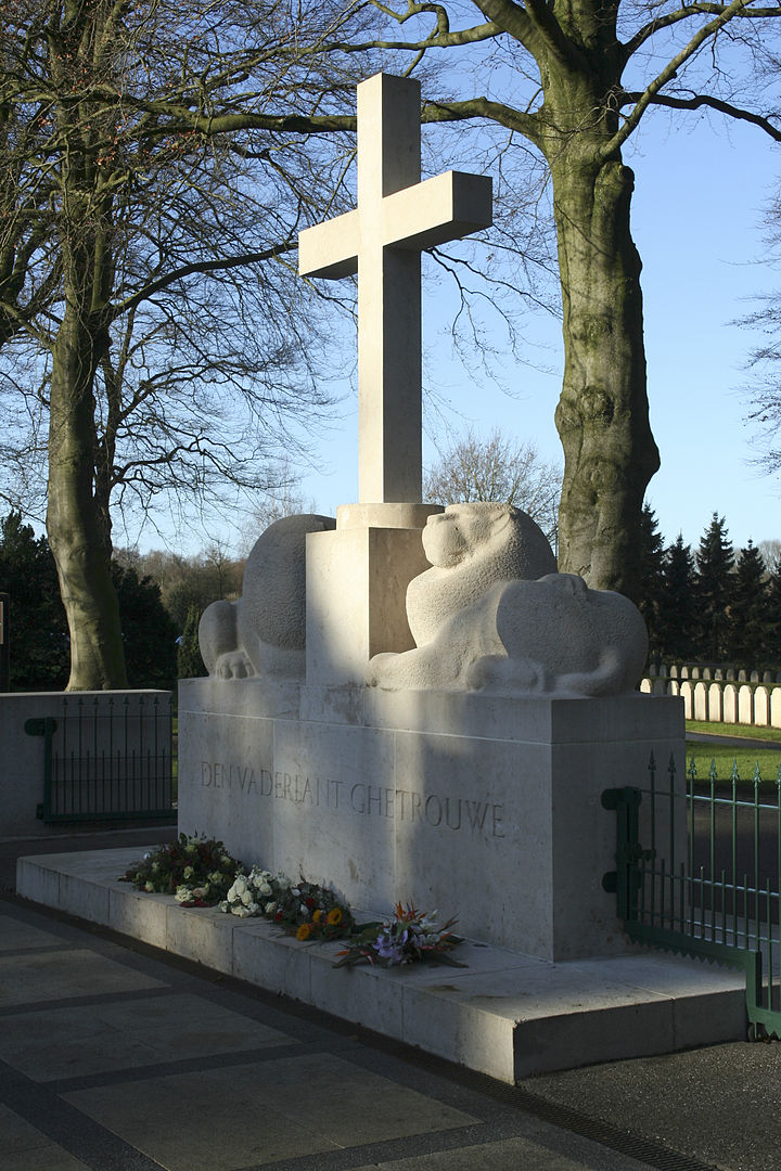 Monumento Nacional (Cementerio Militar Grebbeberg)