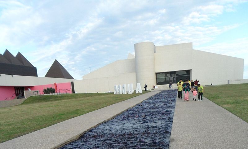 Museo de Arte del Sur de Texas